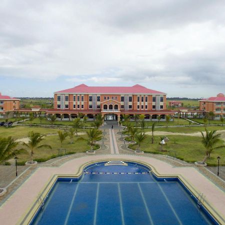 Golden Peacock Resort Hotel Beira Exterior photo