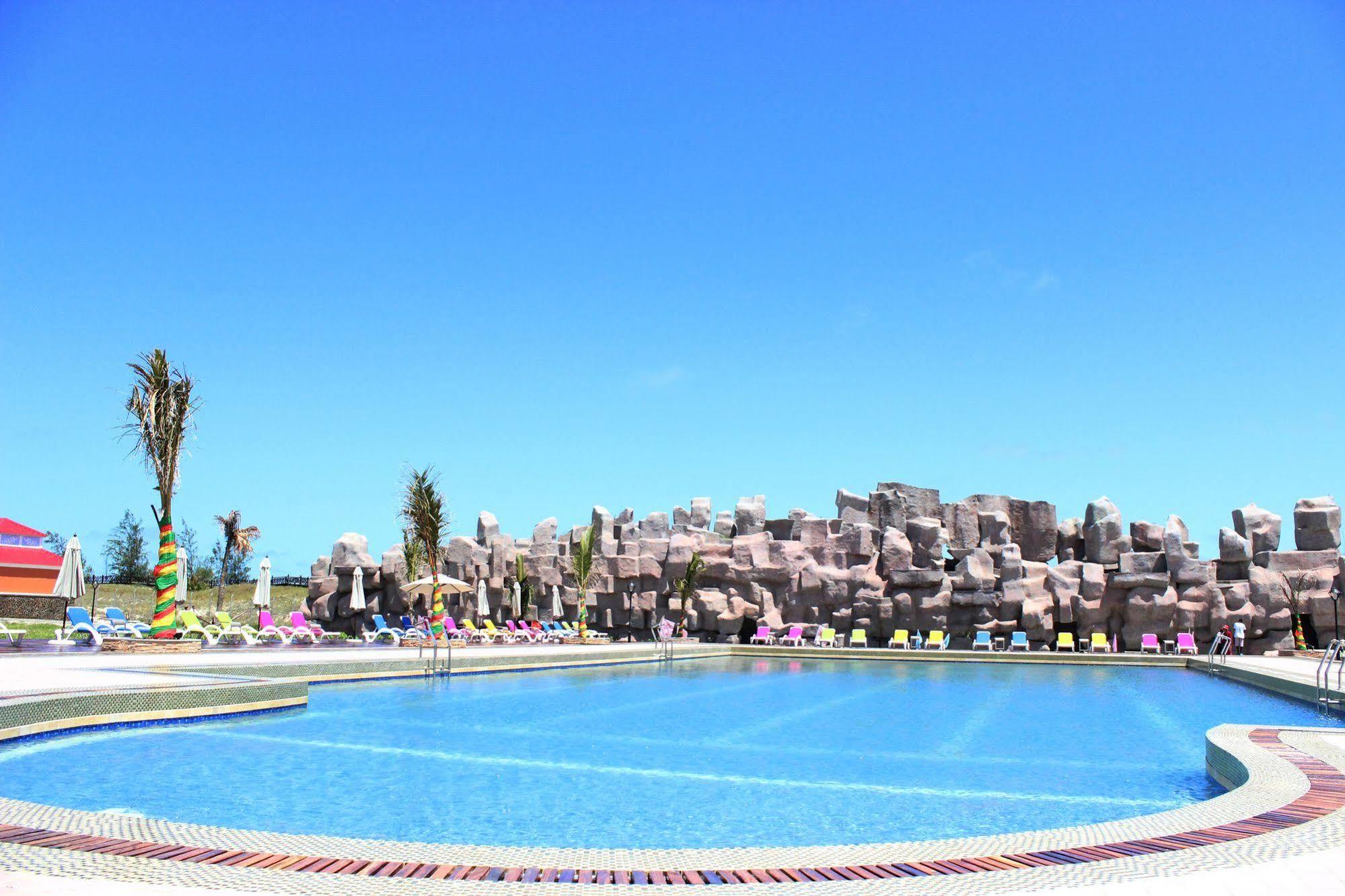 Golden Peacock Resort Hotel Beira Exterior photo