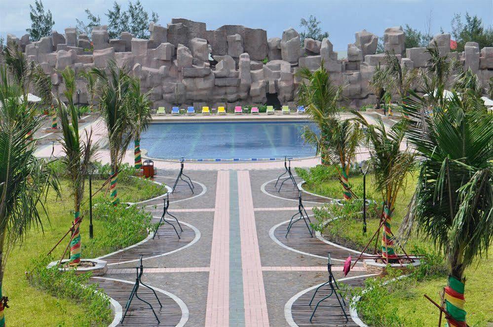 Golden Peacock Resort Hotel Beira Exterior photo